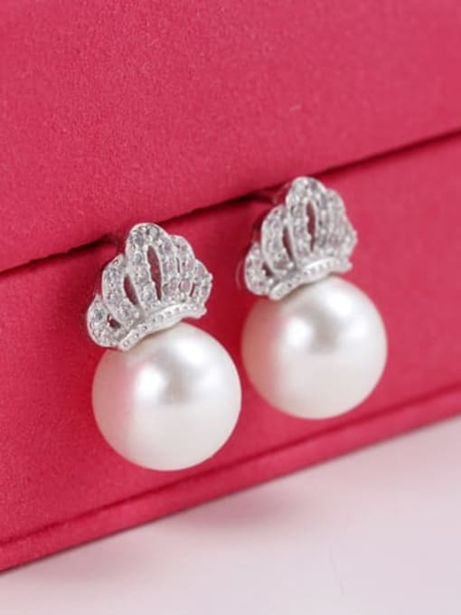 Boomer Cat 925 Sterling Silver Imitation Pearl Crown Dainty Stud Earring 2
