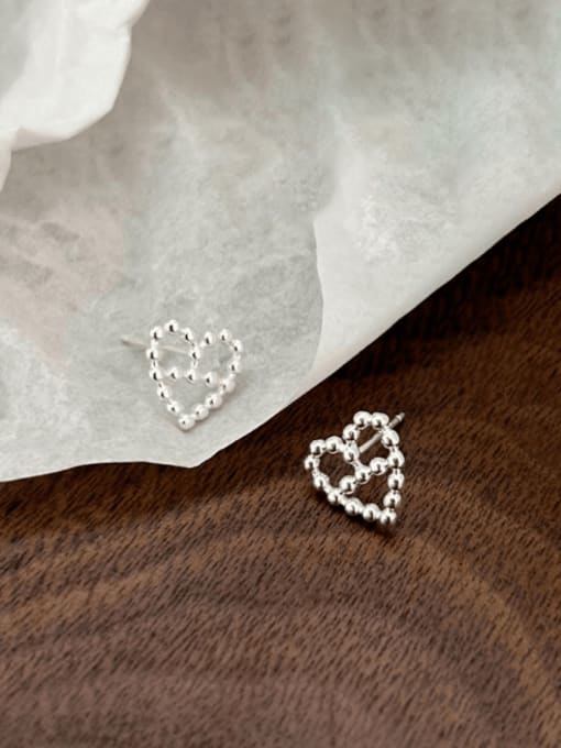 Boomer Cat 925 Sterling Silver Bead Heart Minimalist Stud Earring 3