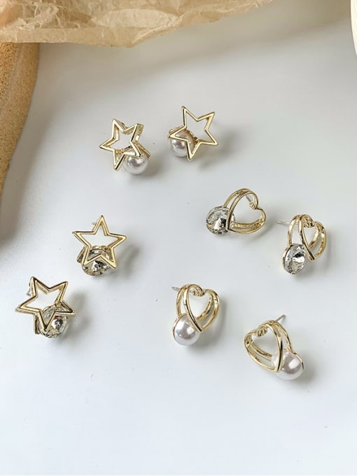 Girlhood Zinc Alloy Imitation Pearl White Star Minimalist Stud Earring 2
