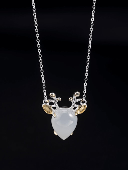 white 925 Sterling Silver Garnet Deer Vintage Necklace