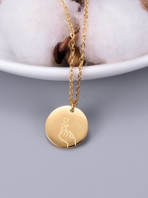 A TEEM Titanium Round  Heart Minimalist pendant Necklace 3