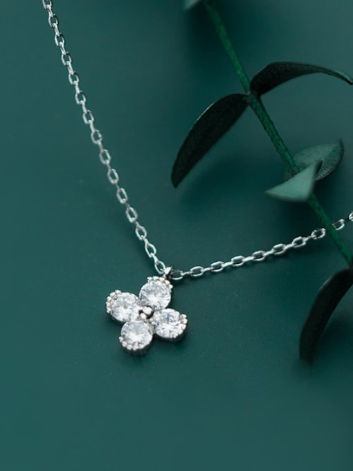 Rosh 925 Sterling Silver Minimalist Cubic Zirconia  Flower  Necklace 0