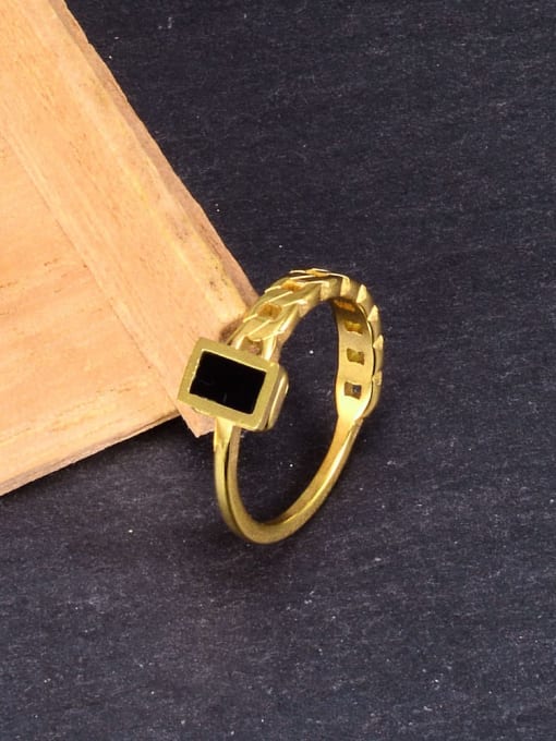 A TEEM Titanium Steel Acrylic Geometric Vintage Band Ring 2