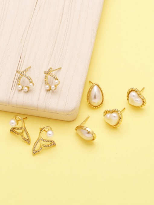 CC Brass Imitation Pearl Water Drop Vintage Stud Earring 0