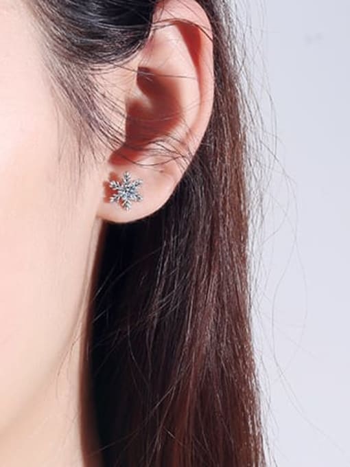 MOISS Sterling Silver Moissanite Flower Dainty Stud Earring 1