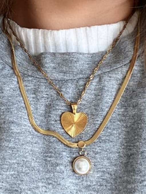 A TEEM Titanium Steel Imitation Pearl Heart Vintage Necklace 1