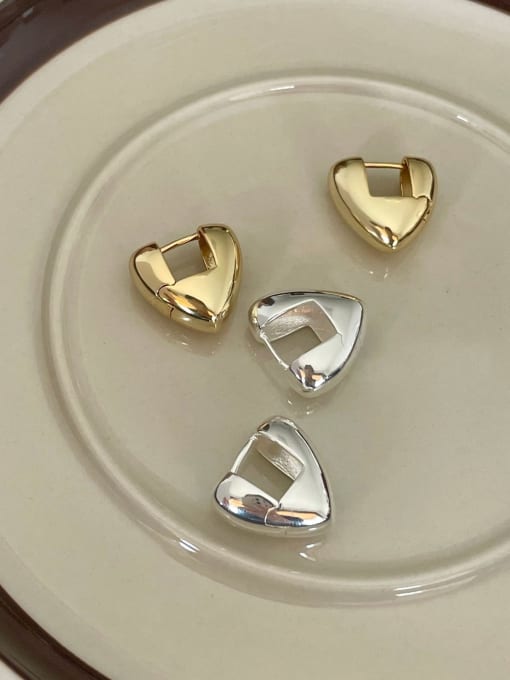 Boomer Cat 925 Sterling Silver Smooth Triangle  Heart Vintage Huggie Earring 0