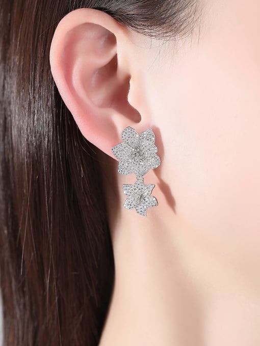 BLING SU Brass Cubic Zirconia Flower Luxury Cluster Earring 1