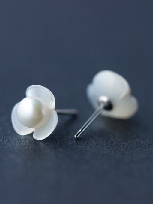 Rosh 925 Sterling Silver Imitation Pearl Flower Minimalist Stud Earring 1