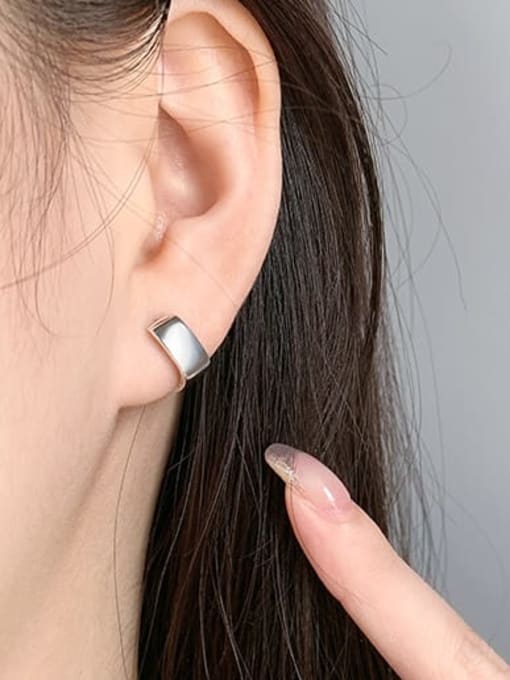 KDP-Silver 925 Sterling Silver Geometric Minimalist Huggie Earring 2
