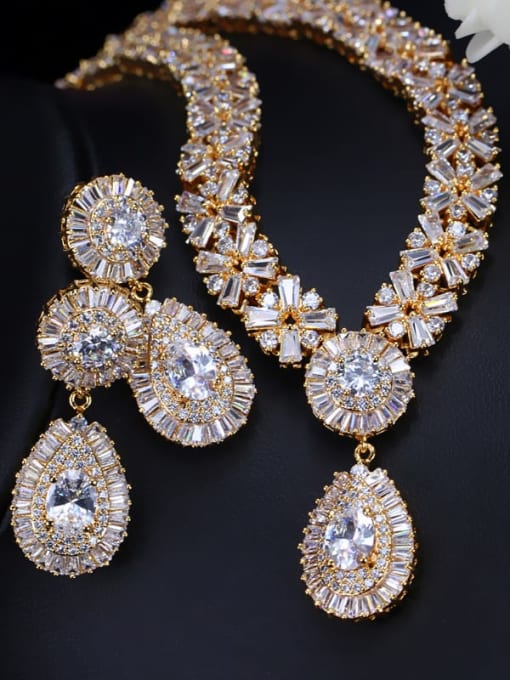 Champagne gold white zirconium Brass Cubic Zirconia Luxury Geometric Earring and Necklace Set