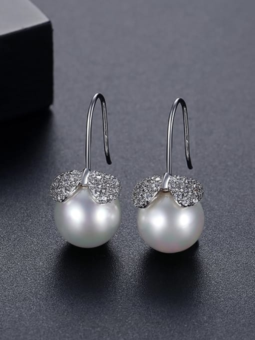 Platinum Brass Imitation Pearl Bowknot Minimalist Hook Earring