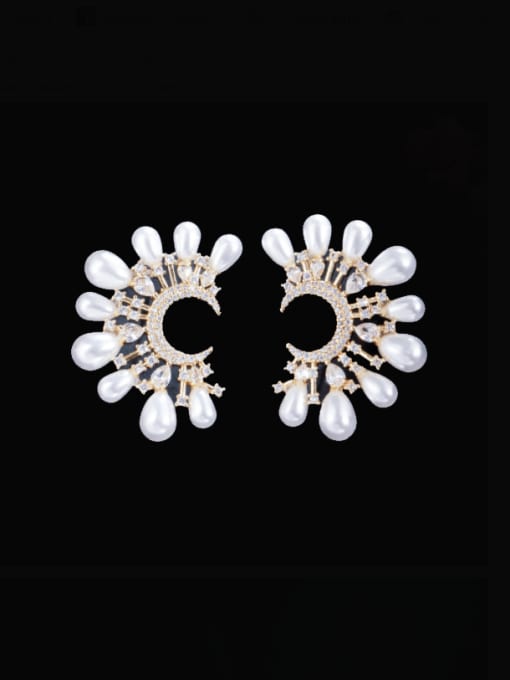 L.WIN Brass Imitation Pearl Flower Luxury Stud Earring 2