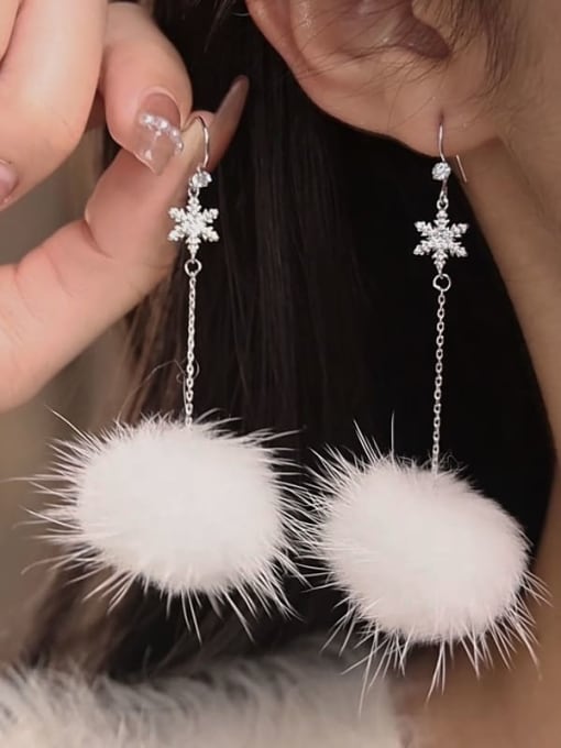 Rosh 925 Sterling Silver Hairball Tassel Cute Threader Earring 1