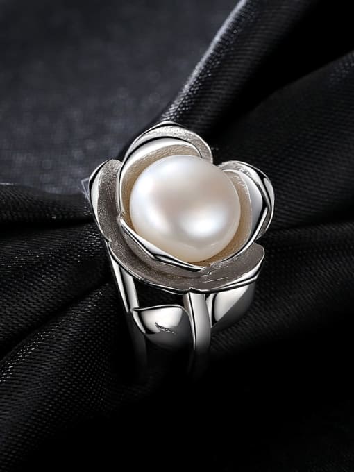 CCUI 925 Sterling Silver  Fashion flower shape sticky freshwater pearl ring 2