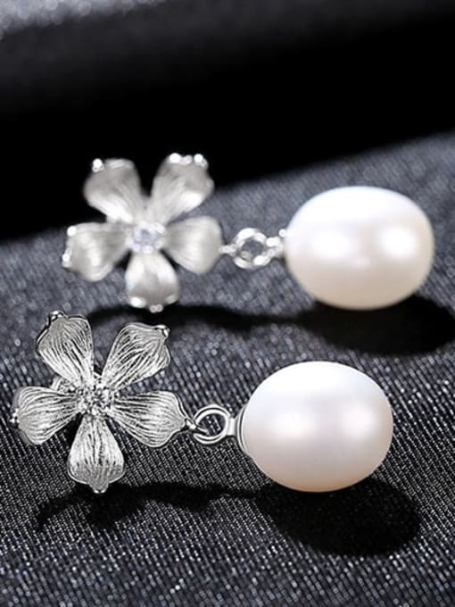 White 3H11 925 Sterling Silver Freshwater Pearl Flower Vintage Drop Earring