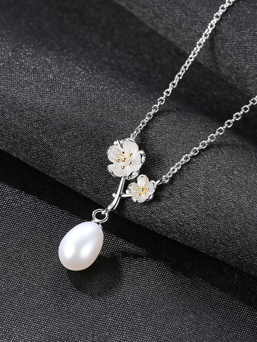 CCUI 925 Sterling Silver  Fashion two color  plating Plum Blossom Freshwater Pearl Necklace 2
