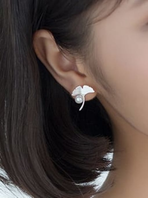 Rosh 925 Sterling Silver Imitation Pearl Leaf Minimalist Stud Earring 1