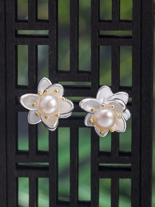SILVER MI 925 Sterling Silver Imitation Pearl Flower Cute Stud Earring 1