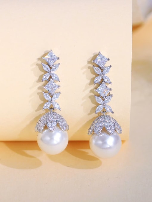 L.WIN Brass Cubic Zirconia Flower Luxury Cluster Earring 2