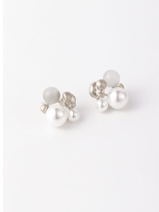 B platinum Alloy With Imitation Gold Plated Fashion Flower Stud Earrings