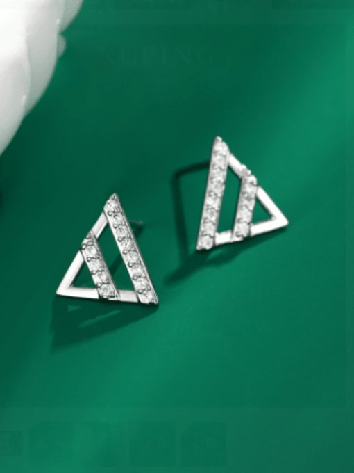 XP Alloy Cubic Zirconia Triangle Minimalist Stud Earring 2