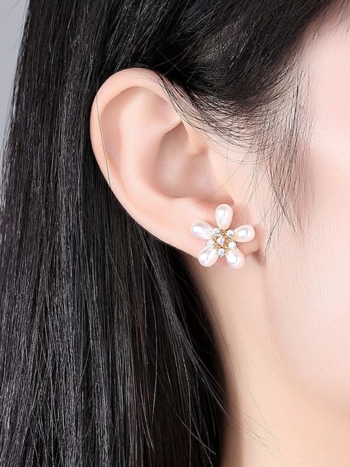 BLING SU Brass Freshwater Pearl Flower Minimalist Stud Earring 1
