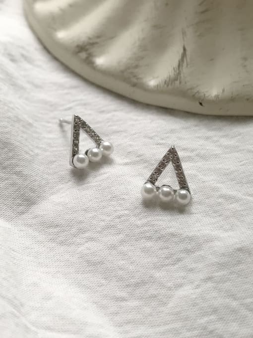 Boomer Cat 925 Sterling Silver Imitation Pearl White Triangle Vintage Stud Earring 0