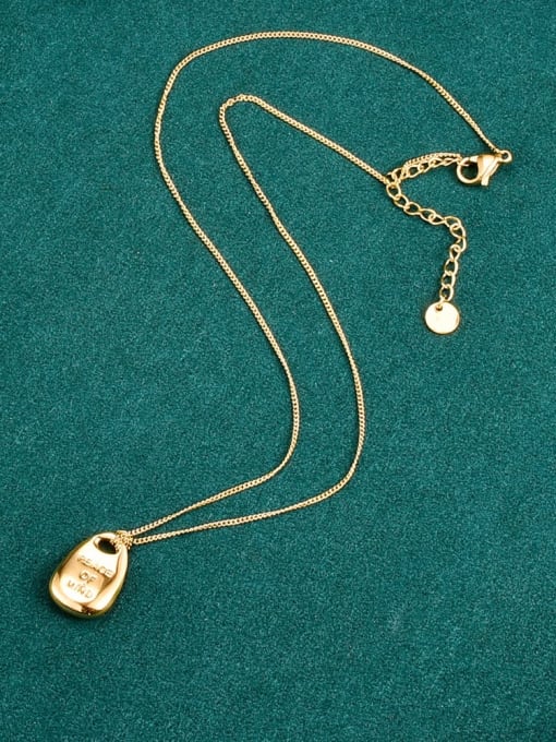 A TEEM Titanium Steel Oval Vintage Bag Pendant Necklace