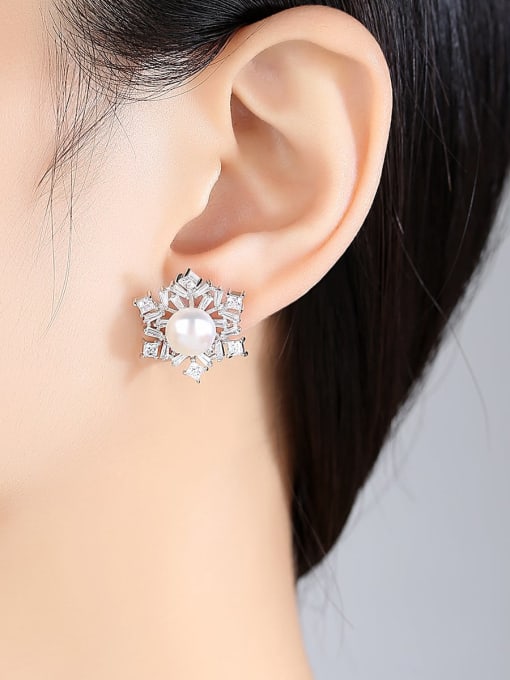 CCUI 925 Sterling Silver Freshwater Pearl White Flower Trend Stud Earring 1