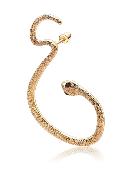 The coiled ear snake is golden. Titanium Steel Snake Hip Hop Single Earring(Single-Only One)
