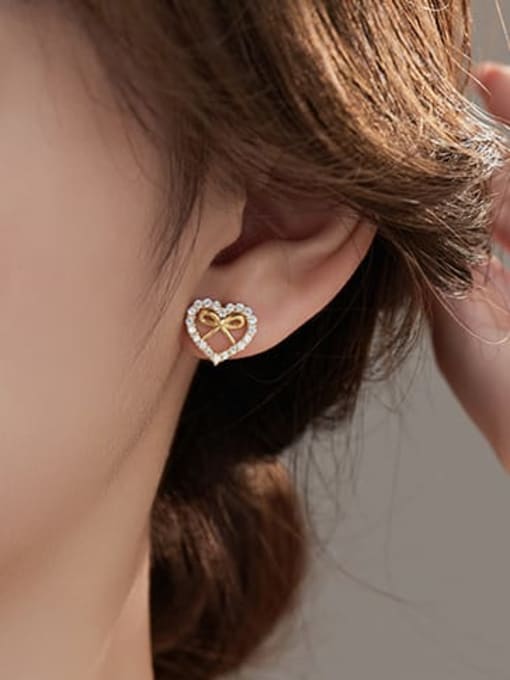 BeiFei Minimalism Silver 925 Sterling Silver Cubic Zirconia Heart Dainty Stud Earring 1