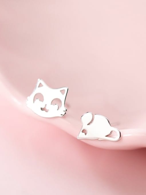 Rosh 925 Sterling Silver Minimalist  Cat mouse Asymmetry Stud Earring