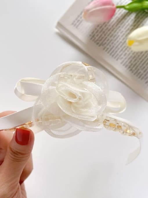 Pure white 11cm Alloy Silk Minimalist Flower  Jaw Hair Claw