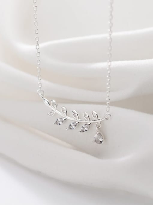 Rosh 925 Sterling Silver With Platinum Plated Minimalist Leaf Necklaces 1