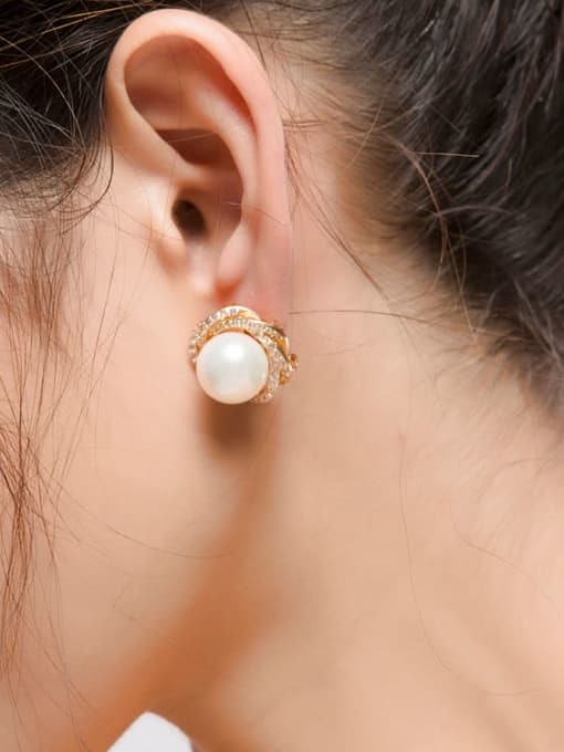 BLING SU Copper Imitation Pearl Flower Dainty Stud Earring 4