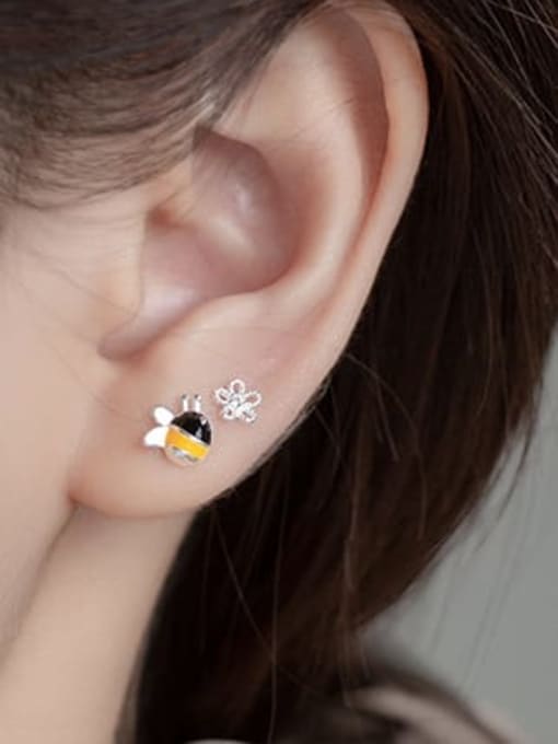 Rosh 925 Sterling Silver Enamel Bee Cute Stud Earring 1