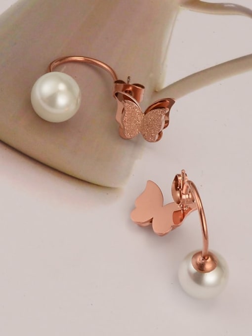 A TEEM Titanium Imitation Pearl Butterfly Minimalist Stud Earring 1