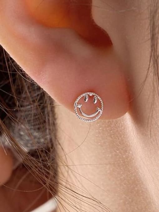 Boomer Cat 925 Sterling Silver Smiley Minimalist Stud Earring 1