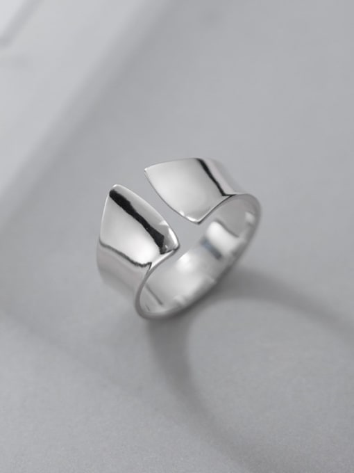 Rosh 925 Sterling Silver Smooth Geometric Minimalist Band Ring