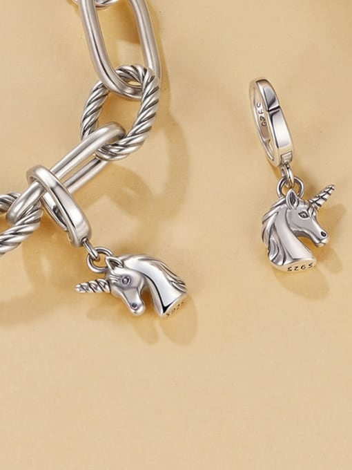 Jare 925 Sterling Silver Minimalist Unicorn  Pendant 1