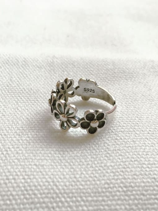 J 151 wispy hollow flower ring (large) 925 Sterling Silver  Vintage  Hollow Flower  free size Ring