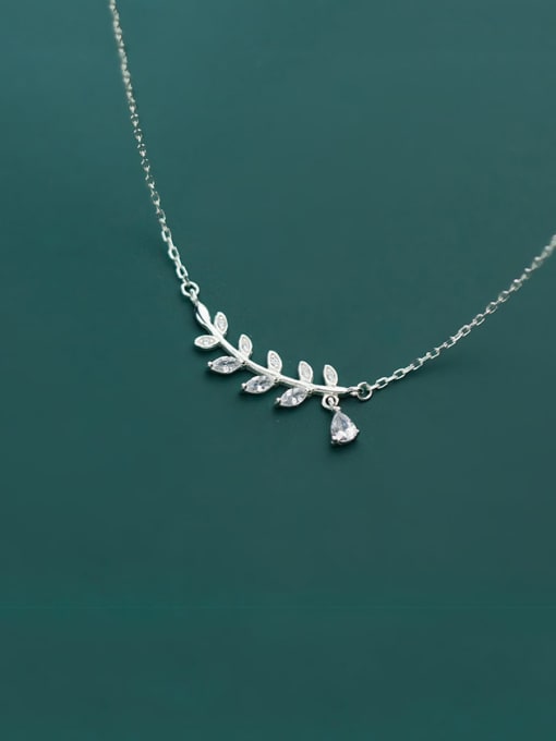 Rosh 925 Sterling Silver With Platinum Plated Minimalist Leaf Necklaces 2
