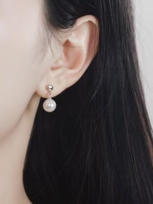 A TEEM Titanium Imitation Pearl Ball Minimalist Stud Earring 2