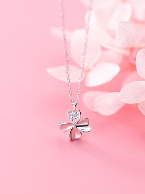 Rosh 925 Sterling Silver Simple fashion flower pendant Necklace