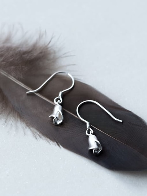 Rosh 925 sterling silver minimalist flower  hook earring 3