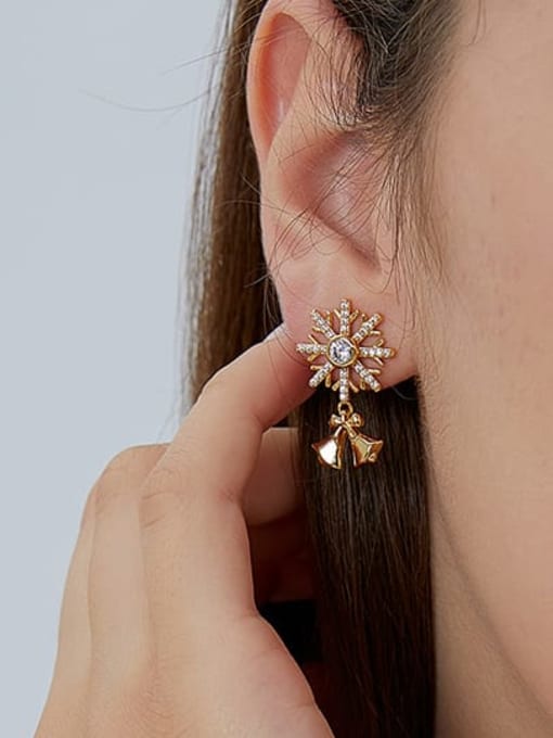 CHARME Brass Cubic Zirconia Flower Minimalist Stud Earring 1