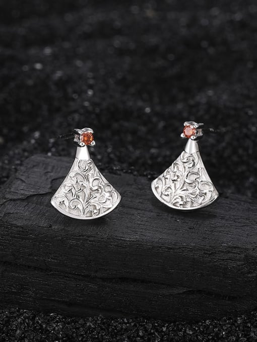 KDP-Silver 925 Sterling Silver Cubic Zirconia Triangle Vintage Stud Earring 2