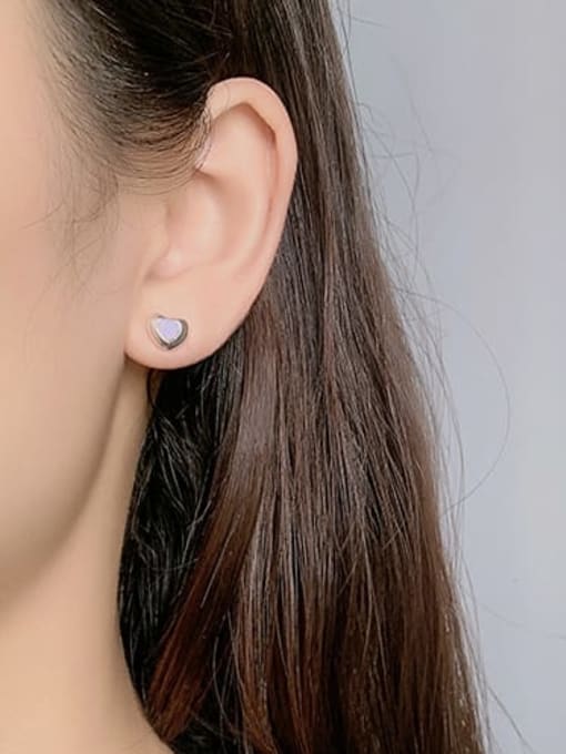 KDP-Silver 925 Sterling Silver Cubic Zirconia Heart Minimalist Stud Earring 1