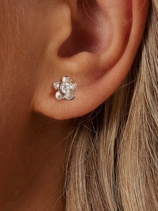 Jare 925 Sterling Silver Moissanite Flower Dainty Stud Earring 1